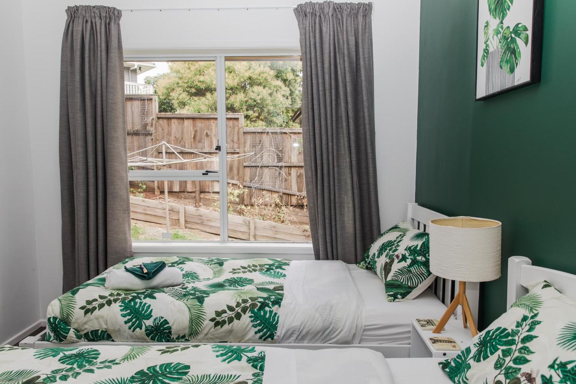 Apartment Away From - Jungle Style *