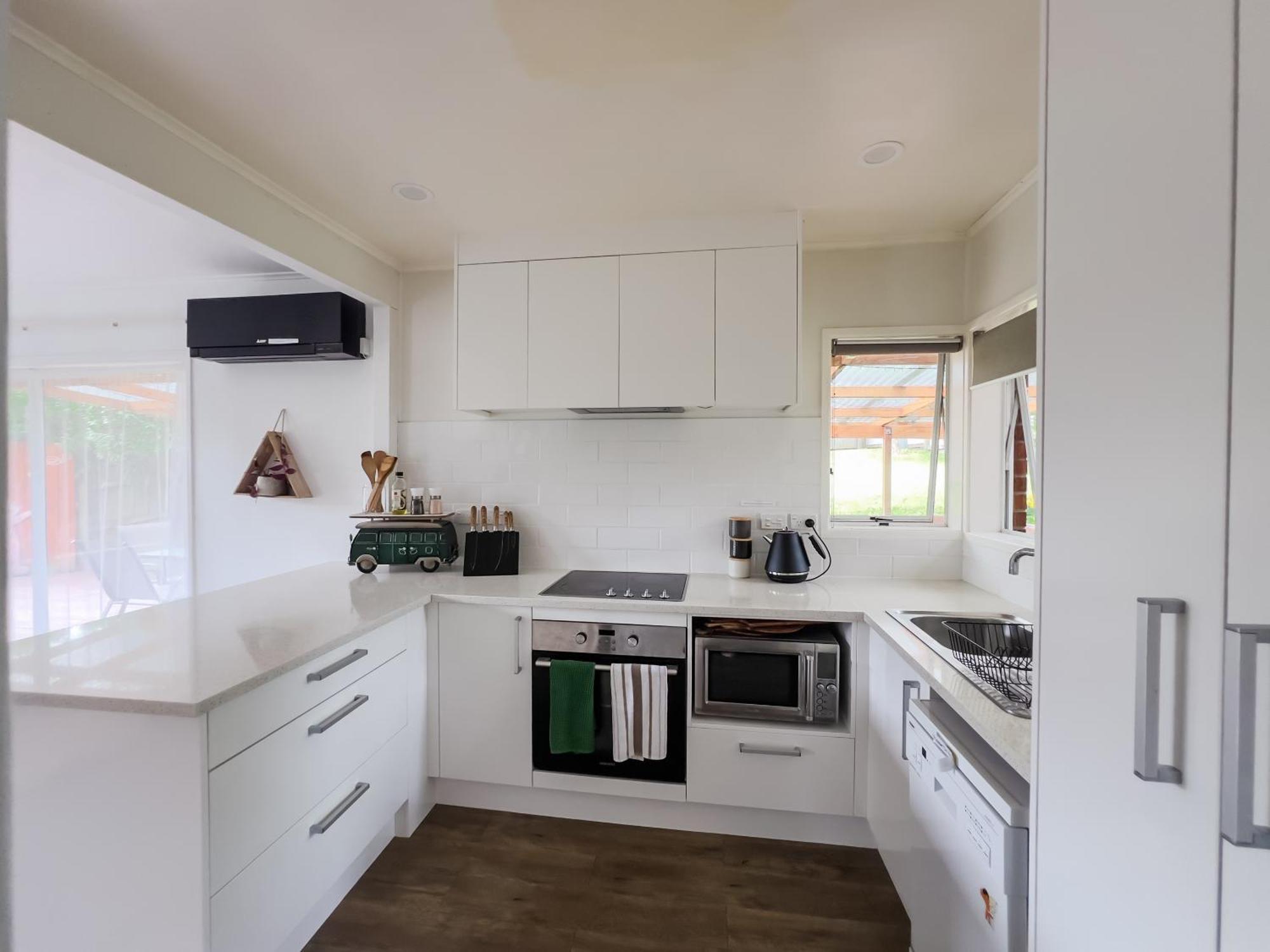 Away From - Jungle Style Apartment Auckland